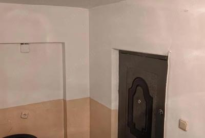 Garsonieră decomandată în Central - 2