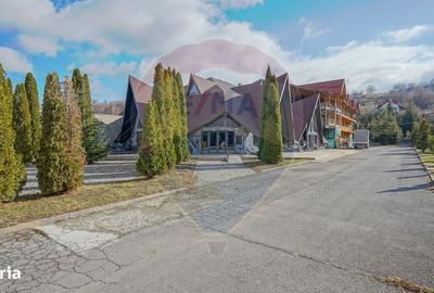 Spațiu comercial, de 4,120 mp, în Central - 8