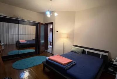 Apartament cu 3 camere decomandat în Central - 4