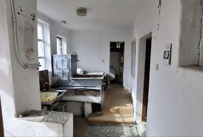 Casă cu 3 camere în Central - 4