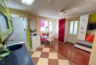 Apartament cu 4 camere decomandat, mobilat în Aeroport