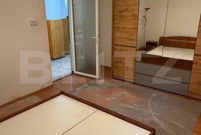 Apartament cu 3 camere decomandat în Florilor - 8