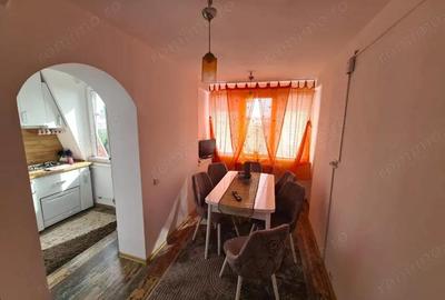 Apartament cu 4 camere decomandat, mobilat în Sărari - 8