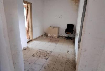 Apartament cu 2 camere nedecomandat în Muncitoresc - 1