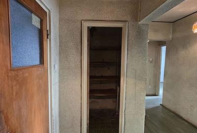 Apartament cu 3 camere decomandat în Drumul Taberei - 9