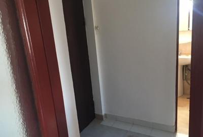 Garsonieră decomandată, mobilată în P-ța Muncii - 8