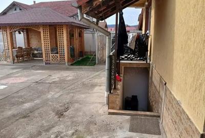 Casa de vanzare zona Sisesti - 2