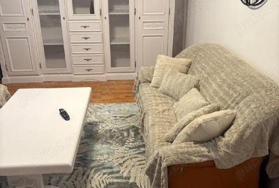 Garsonieră decomandată în Central - 2