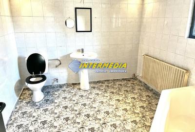 Casă individuală cu 4 camere cu Teren 400 Mp în Central - 9