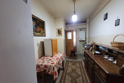 Apartament 3 camere , ultracentral, Calea Eroilor - 6