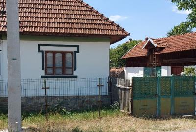 Casa + teren intravilan com. Polovragi - 1