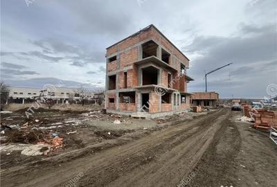 Casă cu 4 camere cu Teren 214 Mp în Vasile Aaron - 1