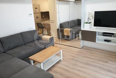 Apartament cu 2 camere semidecomandat, mobilat în Bună Ziua