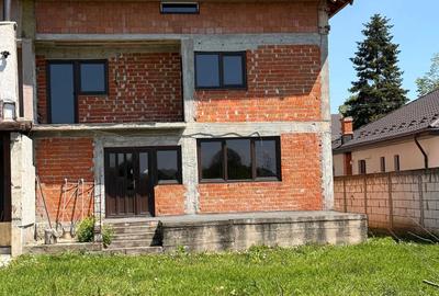 Casă cu 4 camere în Postârnacu - 3