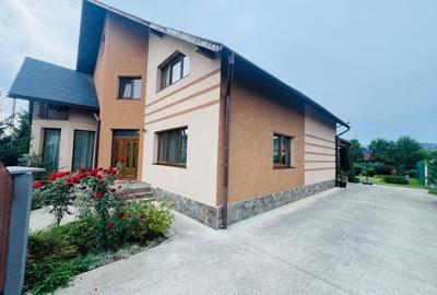 Casă cu 5 camere cu Canalizare în Săsar - 4