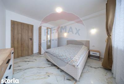 Casă cu 9 camere cu Teren 501 Mp în Astra - 2