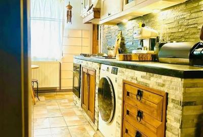 Apartament cu 3 camere decomandat în Bartolomeu