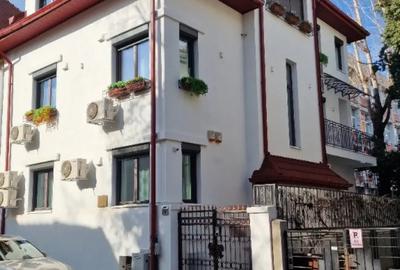 Apartament cu 5 camere semidecomandat în Romană - 18
