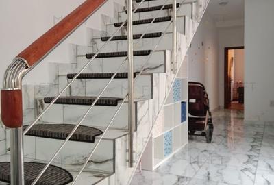 Casă individuală cu 4 camere cu Canalizare în P-ța Alba Iulia - 12