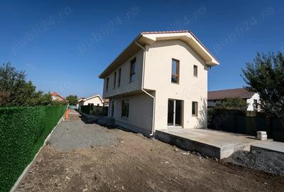 Casa noua in Sacalaz | Design interior inclus | 4 camere + curte - 5