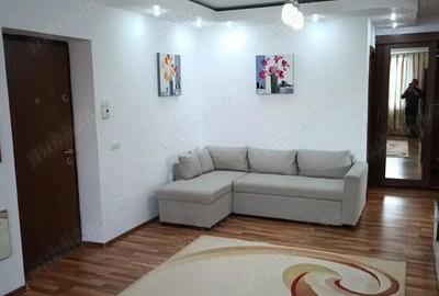 Inchiriez apartament 3 camere - 1