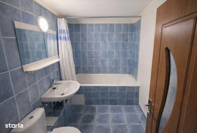 Apartament cu 2 camere decomandat în Plopilor