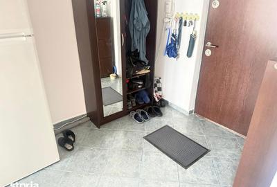 Apartament cu 2 camere semidecomandat în Micro 9 - 10