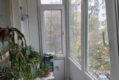 Apartament cu 2 camere decomandat în Drumul Taberei