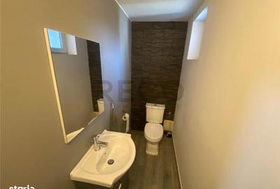 Spațiu comercial, de 79 mp, în Central - 13