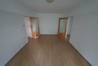 PROPRIETAR, 3 CAMERE, 2/10, complet renovat, aproape parc National - 13