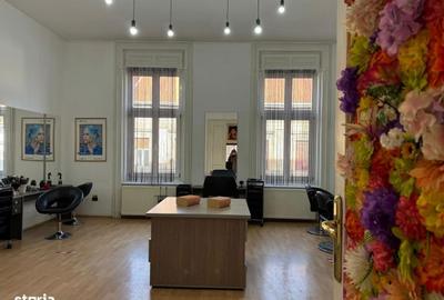 Apartament cu 3 camere semidecomandat în Ultracentral