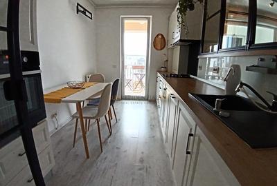 Apartament cu 2 camere decomandat, mobilat în Apărătorii Patriei - 3