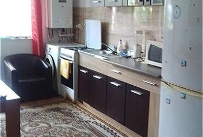 Apartament cu o camera, 33 mp, balcon, parcare, zona Eroilor