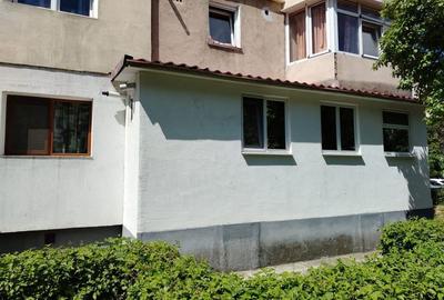 Apartament cu 3 camere decomandat în Central - 1