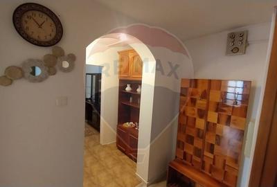 Apartament cu 3 camere decomandat, mobilat în Lăpuș - 8