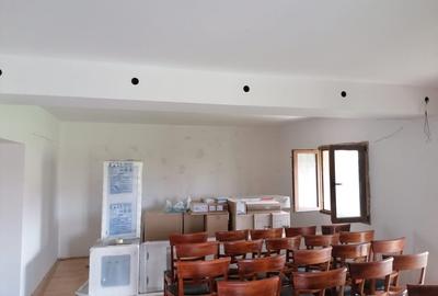 Casa - vila de vanzare construita in stil italian - 11