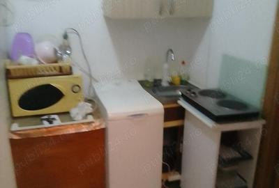 Garsonieră decomandată în Traian - 2