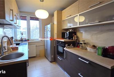 Apartament cu 4 camere în Central - 11