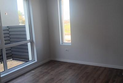 Casă cu 4 camere cu Teren 500 Mp în Domnești - 5