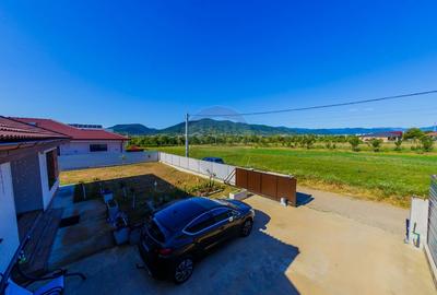 Casă cu 4 camere cu Canalizare în Săsar - 9