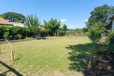 Casă cu 3 camere cu Teren 2871 Mp în Giubega - 1