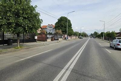 Vanzare proprietate, situata in Targu Jiu, strada Victoriei - zona peco MOL - 4
