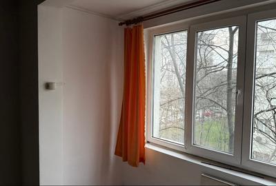 Apartament cu 3 camere decomandat, mobilat în Titan - 11