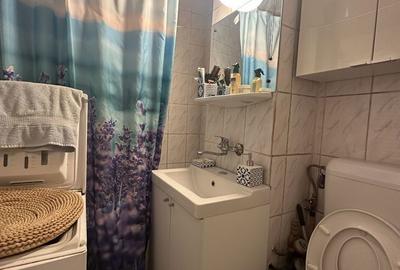 Garsonieră semidecomandată în Malu Roșu