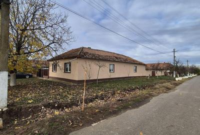 Casă cu 4 camere cu Teren 1500 Mp în Șagu - 5