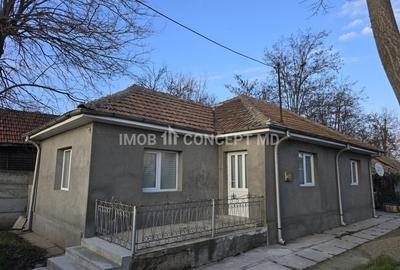 Vanzare casa cu teren de 786mp in Cioranii de Jos- Prahova