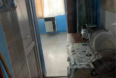 Vand garsoniera 13 mp - 1