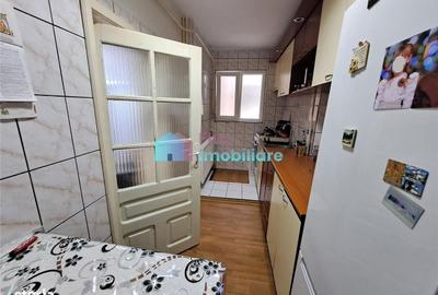 Apartament cu 3 camere decomandat în George Enescu - 12