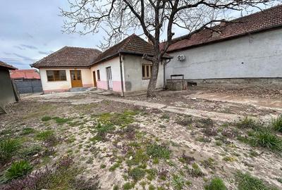 Casă cu 4 camere cu Teren 700 Mp în Rontău - 8