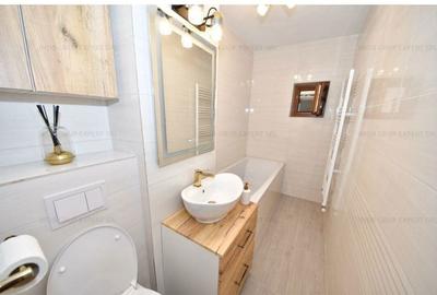 Apartament cu 4 camere decomandat în Micro 17 - 9